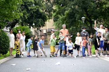 溯文明曙光 观造纸蝶变|“纸业达人”暑期亲子研学活动走进景兴纸业